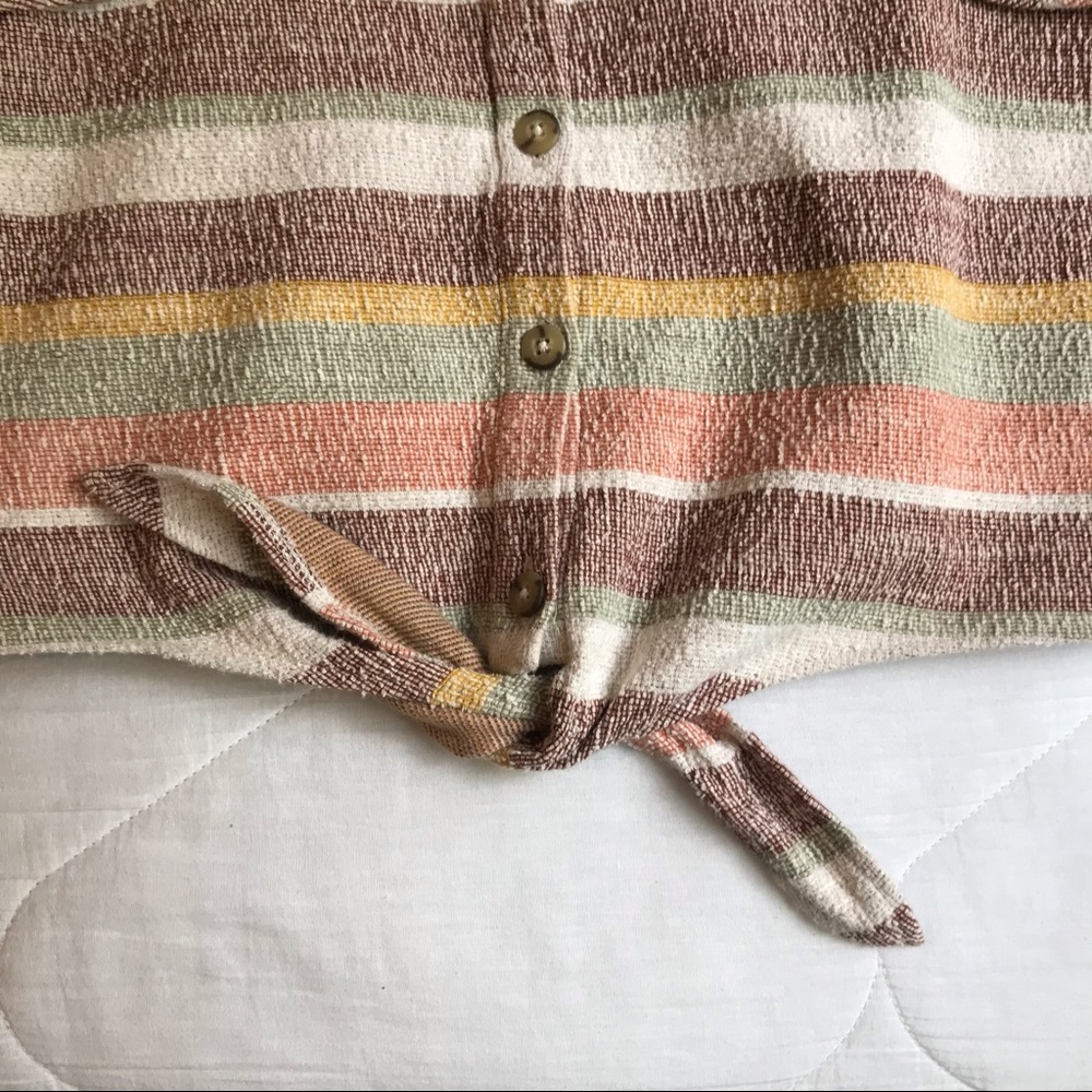 Madewell Texture & Thread Tie Front Ruffle Tank - Picture 2 of 4